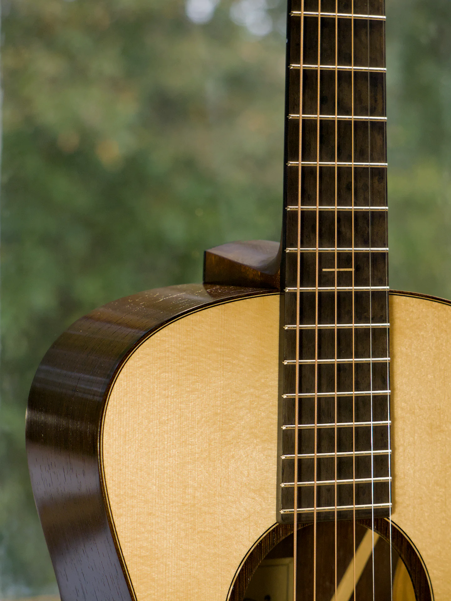 Closeup of the 12th fret inlay